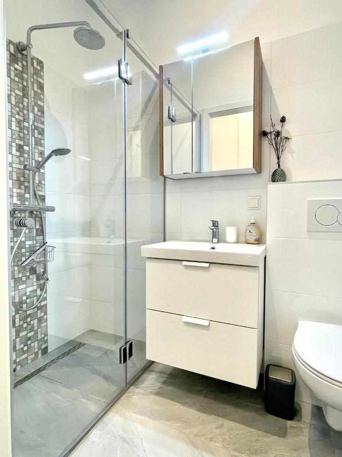 Big Apartment Виена Екстериор снимка