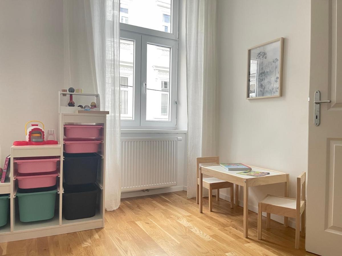 Big Apartment Виена Екстериор снимка