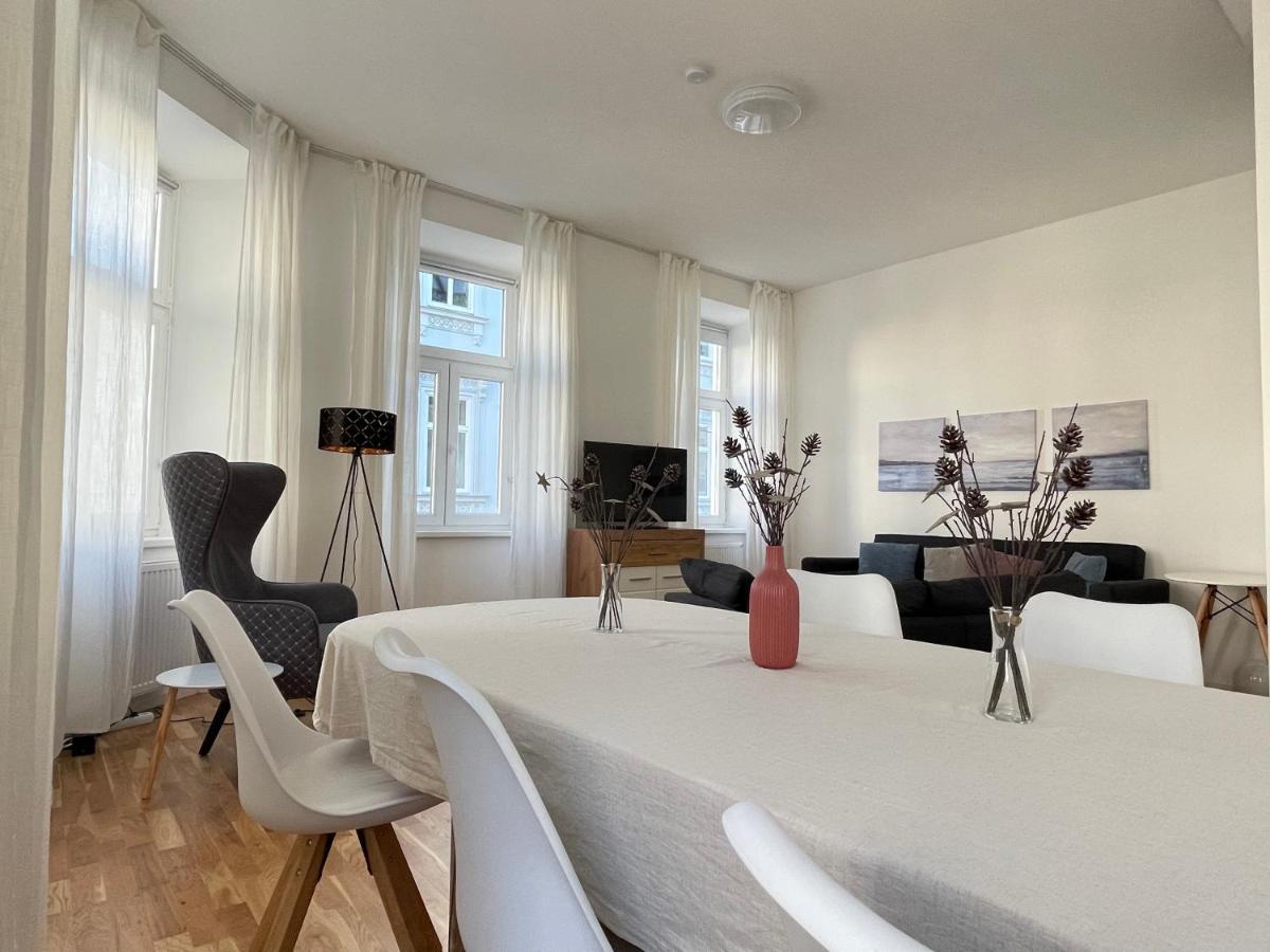 Big Apartment Виена Екстериор снимка